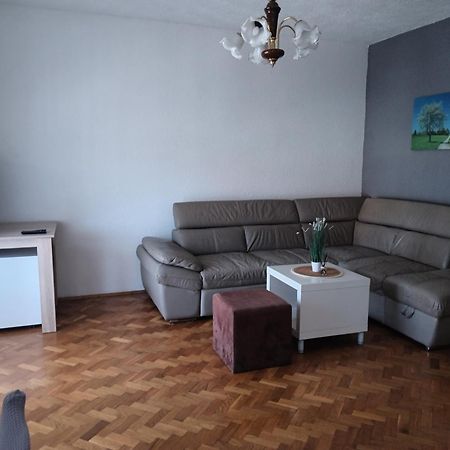 Apartamento Matea Gospić Exterior foto