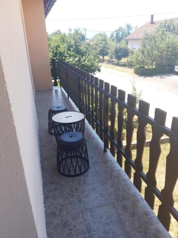 Apartamento Matea Gospić Exterior foto