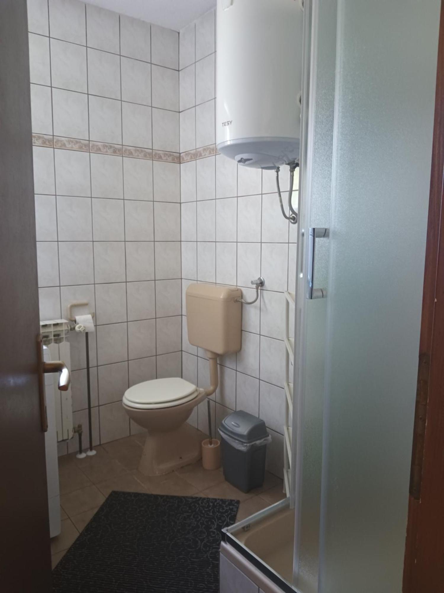 Apartamento Matea Gospić Exterior foto