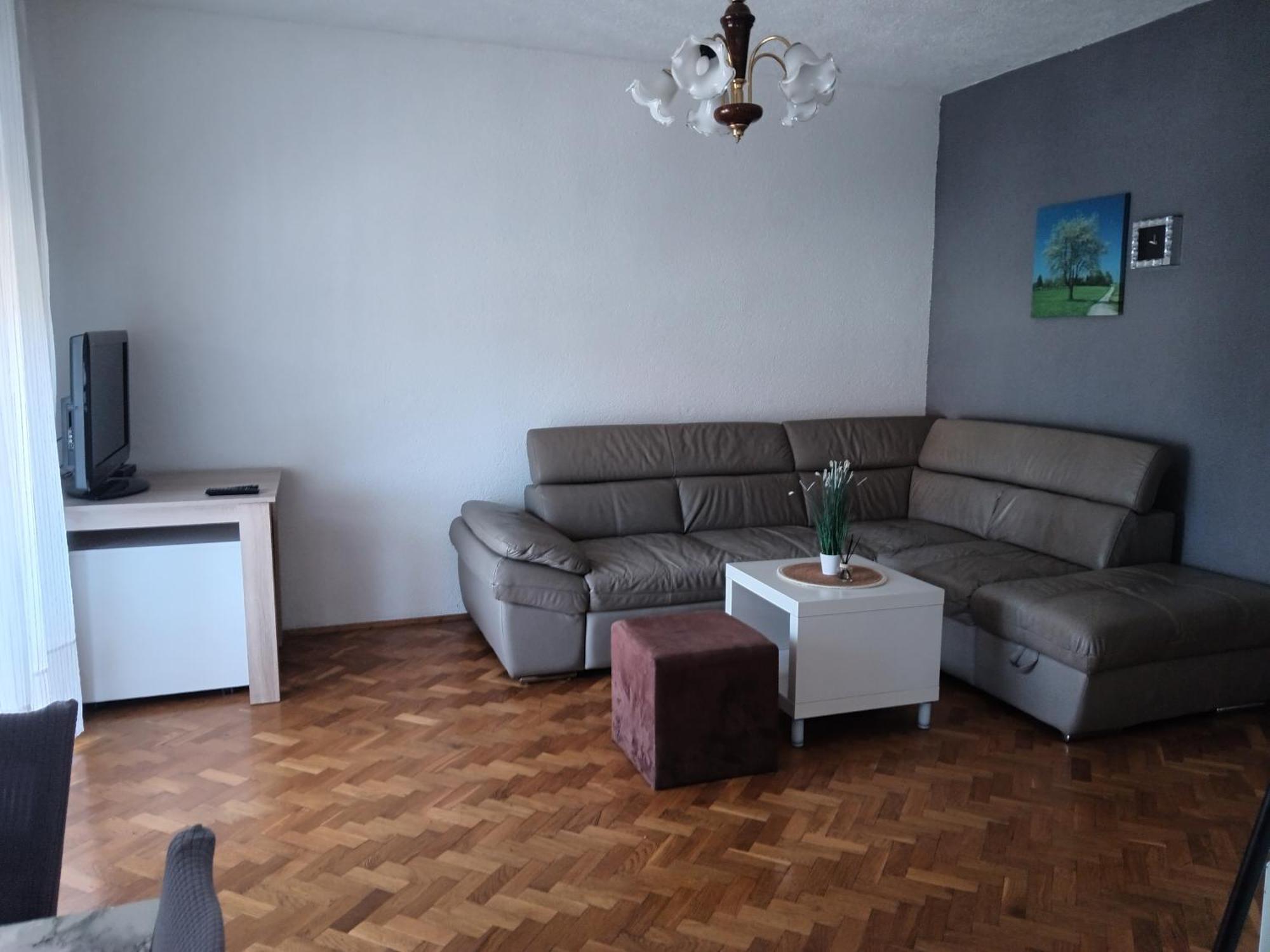 Apartamento Matea Gospić Exterior foto